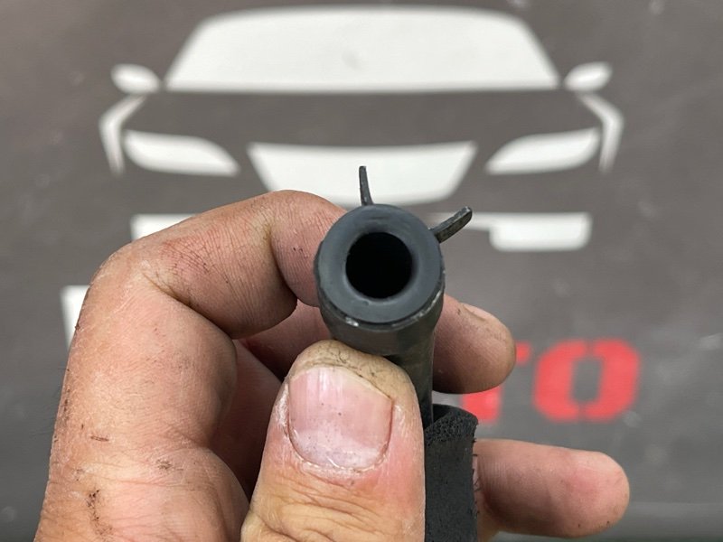 Трубка вентиляции картерных газов Kia Ceed 1 2010 ED