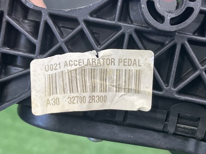 Педаль газа электронная Kia Ceed 1 2010 ED