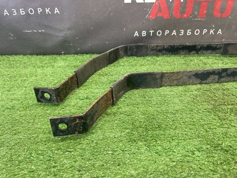 Лента крепления топливного бака Kia Ceed 1 2010 ED