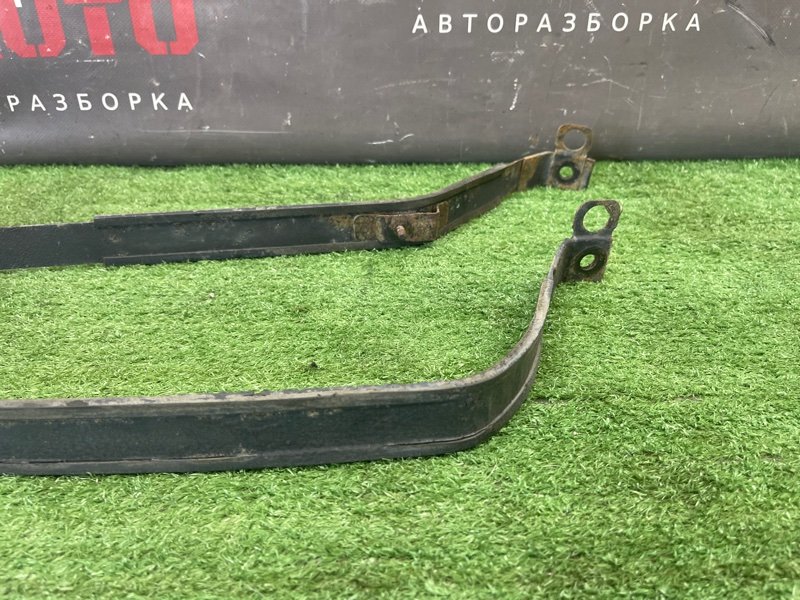 Лента крепления топливного бака Kia Ceed 1 2010 ED