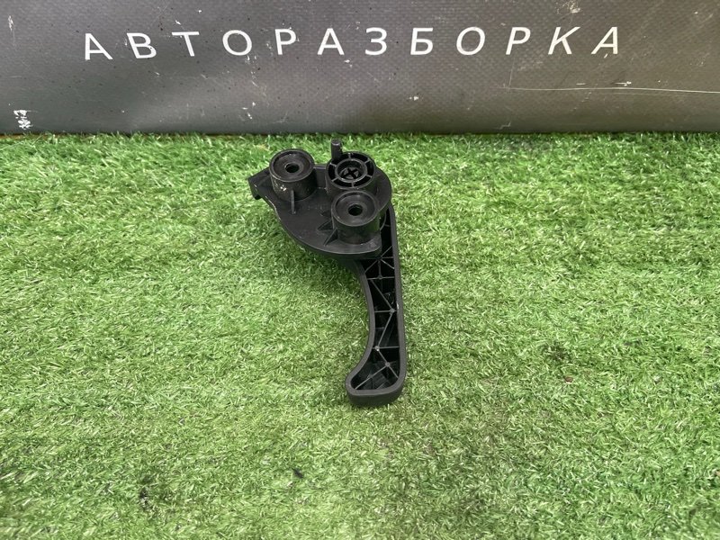 Ручка открывания капота Kia Ceed 1 2010 ED