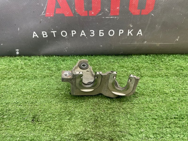 Кронштейн тросов МКПП Kia Ceed 1 2010 ED