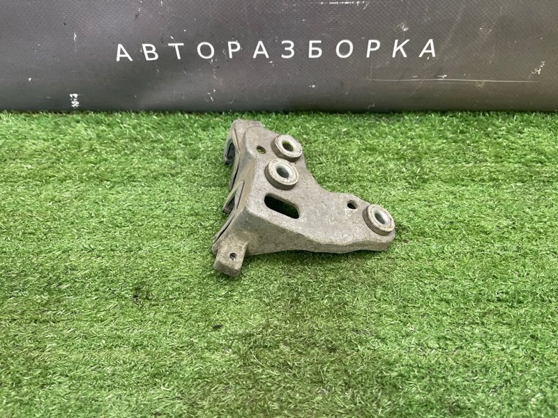 Кронштейн тросов МКПП Kia Ceed 1 2010 ED