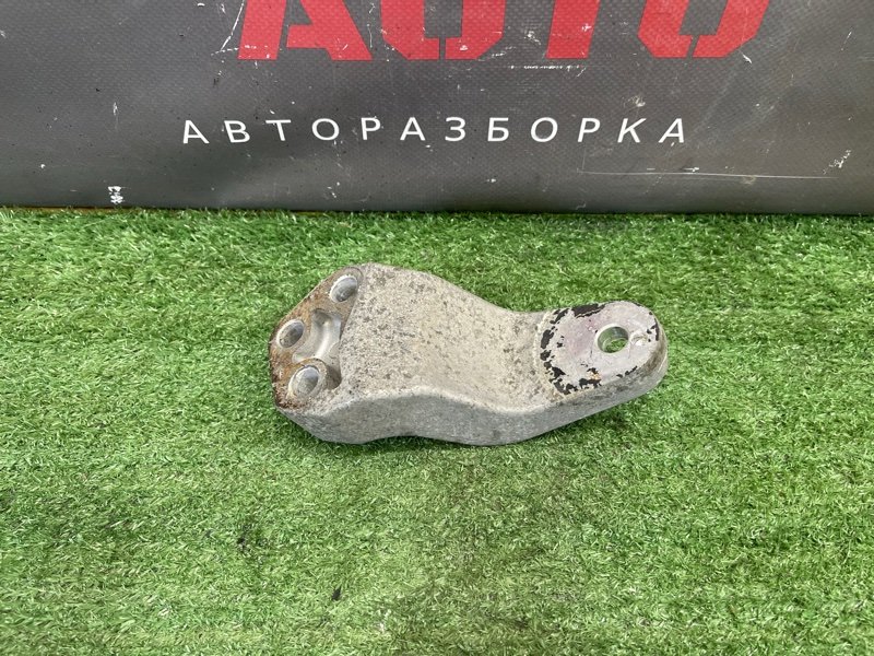 Кронштейн опоры двигателя Kia Ceed 1 2010 ED