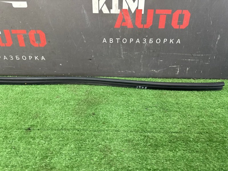Уплотнитель жабо Kia Ceed 2 2012 JD