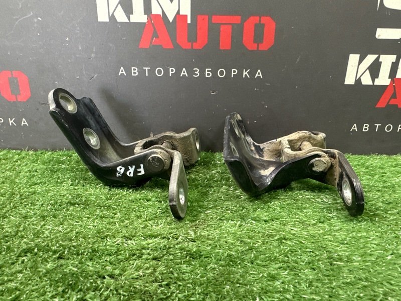 Петли двери Kia Ceed 2 2012 JD