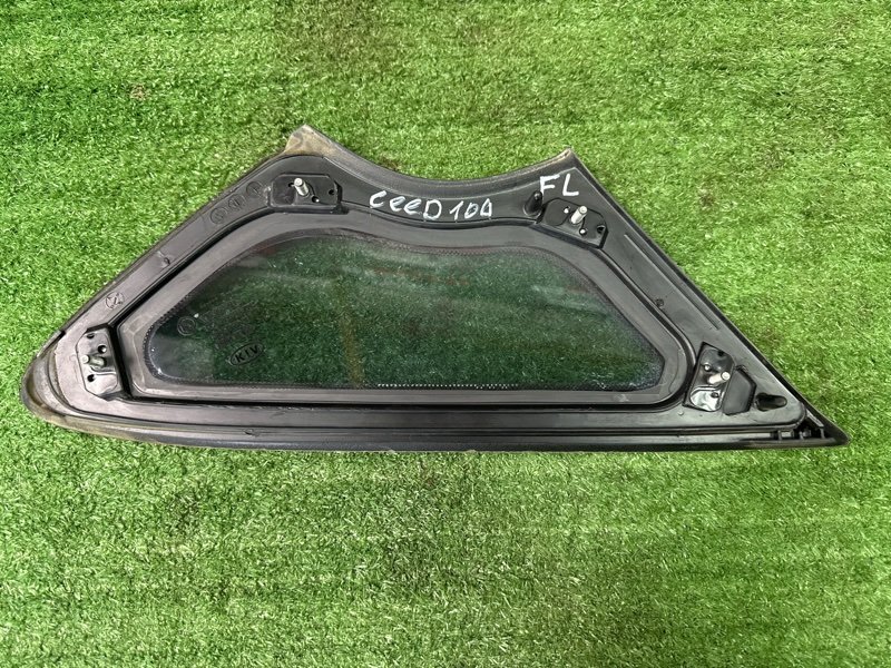 Стекло кузовное Kia Ceed 2 2012 JD