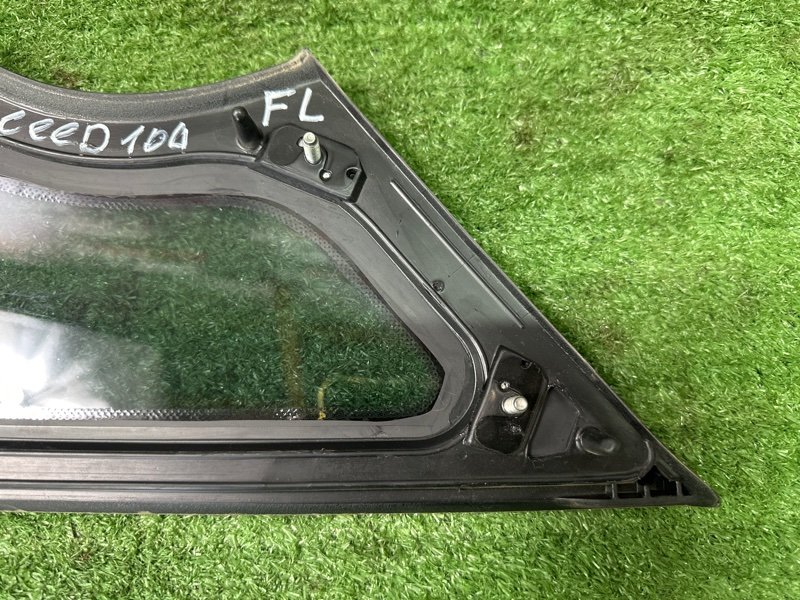 Стекло кузовное Kia Ceed 2 2012 JD