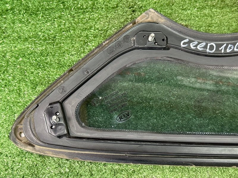 Стекло кузовное Kia Ceed 2 2012 JD