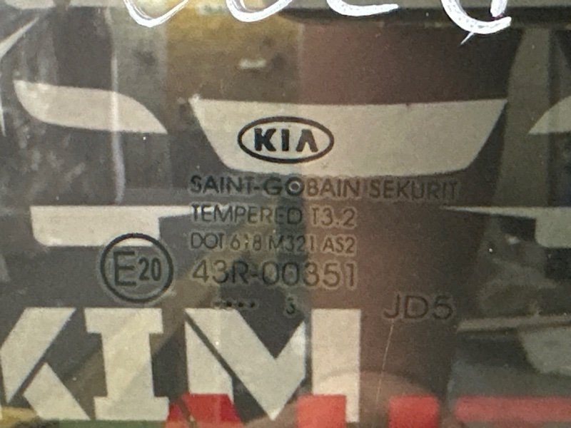 Стекло двери Kia Ceed 2 2012 JD