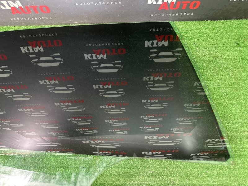 Стекло двери Kia Ceed 2 2012 JD