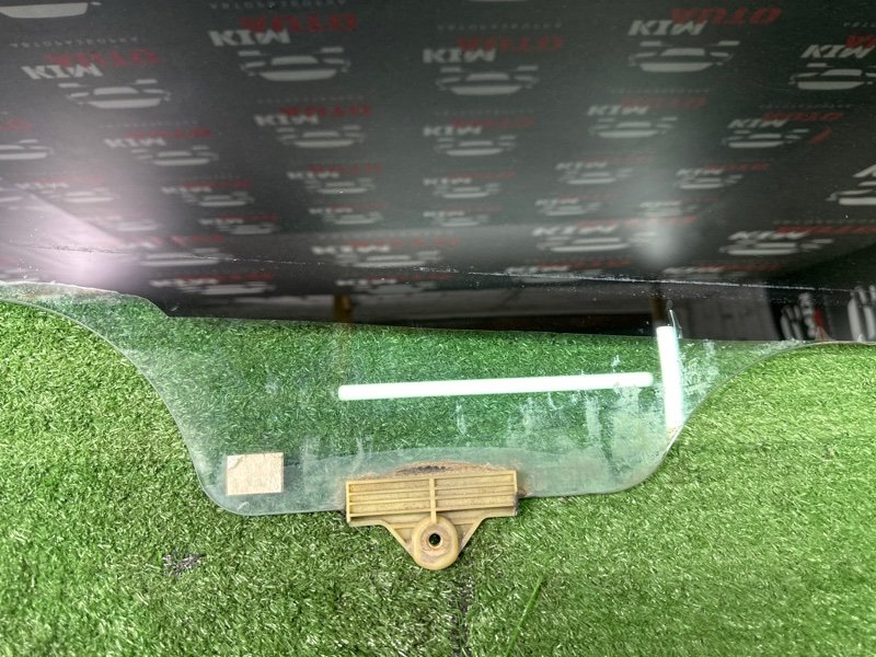 Стекло двери Kia Ceed 2 2012 JD