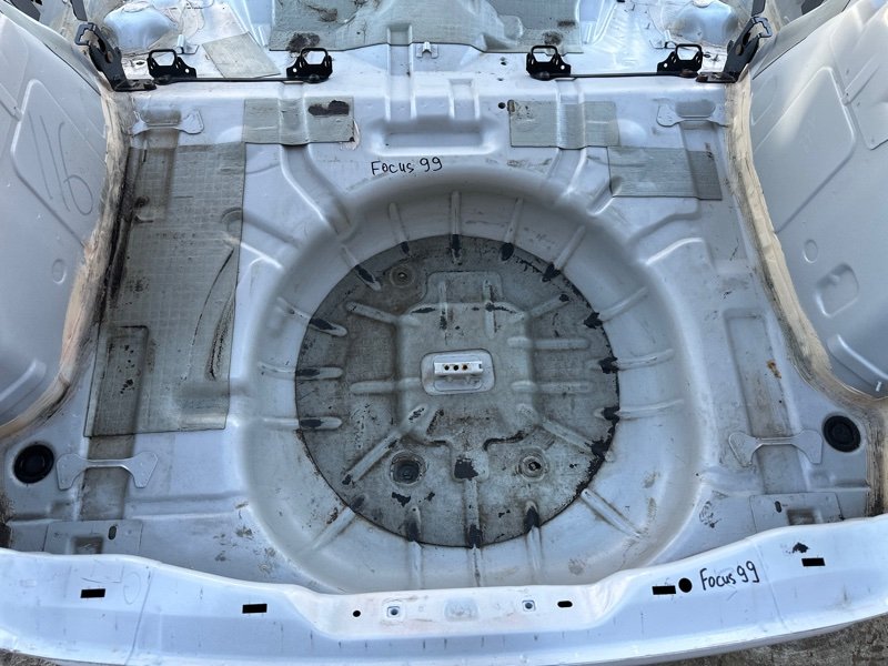 Задняя часть кузова Ford Focus 3 HB 2012 CB8