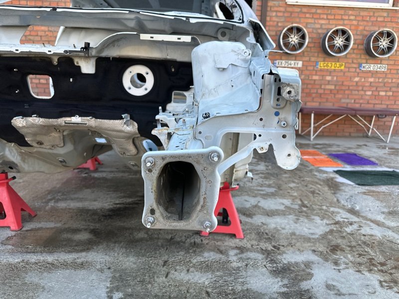 Передняя часть кузова Лонжероны Ford Focus 3 HB 2012 CB8