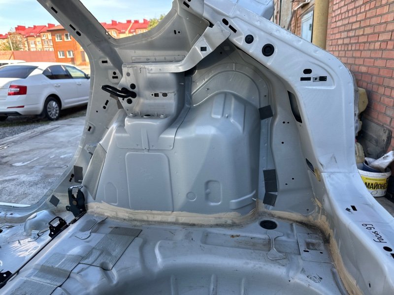 Крыло (четверть) Ford Focus 3 HB 2012 CB8