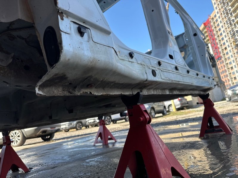 Порог со стойкой Ford Focus 3 HB 2012 CB8