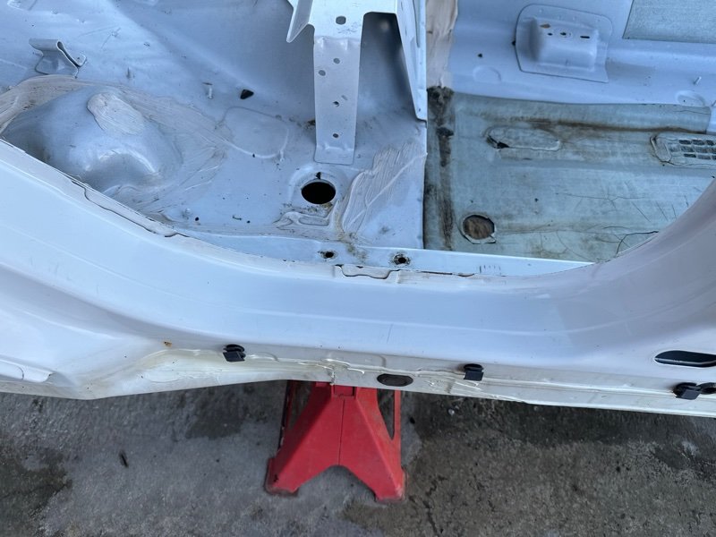 Порог со стойкой Ford Focus 3 HB 2012 CB8