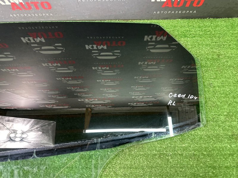 Стекло двери Kia Ceed 2 2012 JD