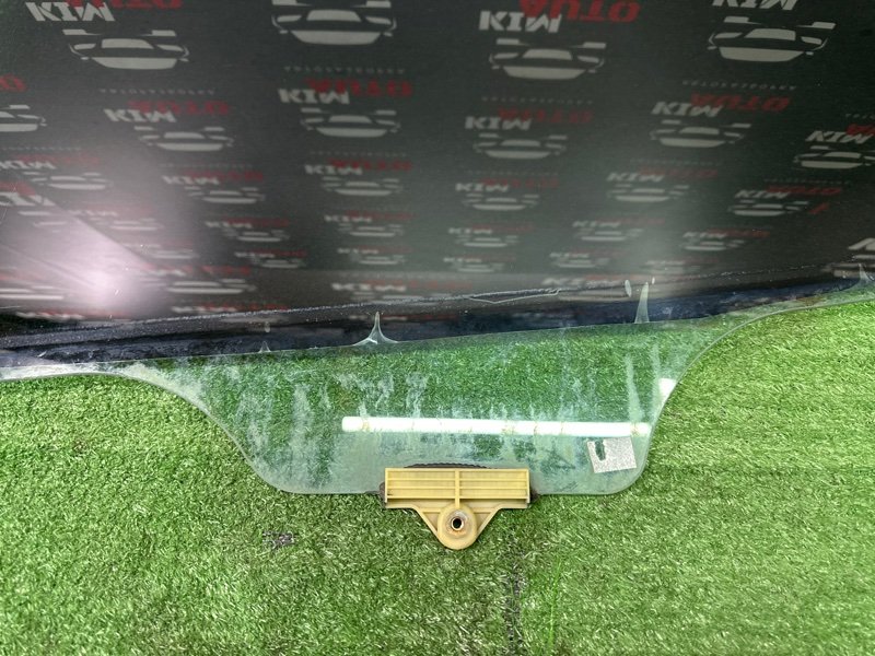 Стекло двери Kia Ceed 2 2012 JD