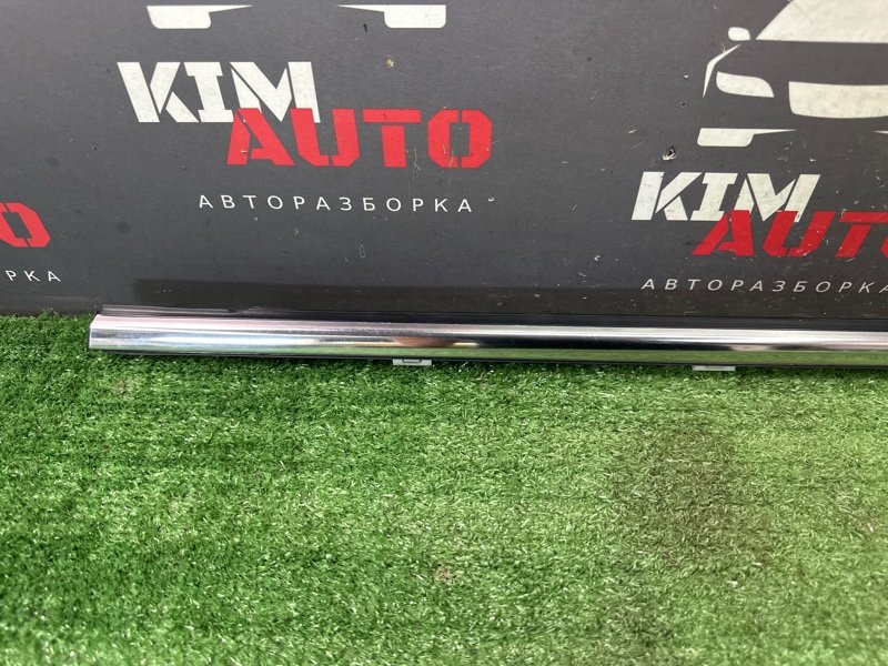 Уплотнитель стекла наружный (Бархотка) Kia Ceed 2 2012 JD