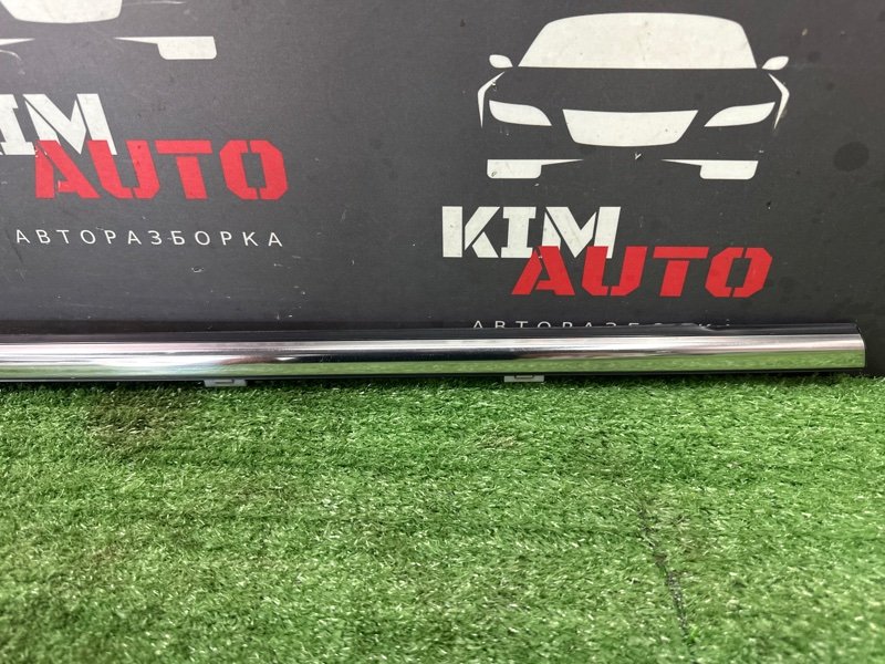 Уплотнитель стекла наружный (Бархотка) Kia Ceed 2 2012 JD