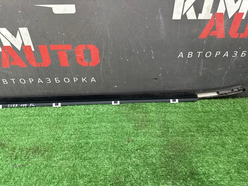 Уплотнитель стекла наружный (Бархотка) Kia Ceed 2 2012 JD