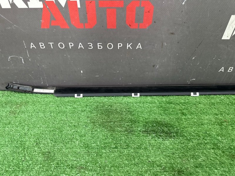 Уплотнитель стекла наружный (Бархотка) Kia Ceed 2 2012 JD