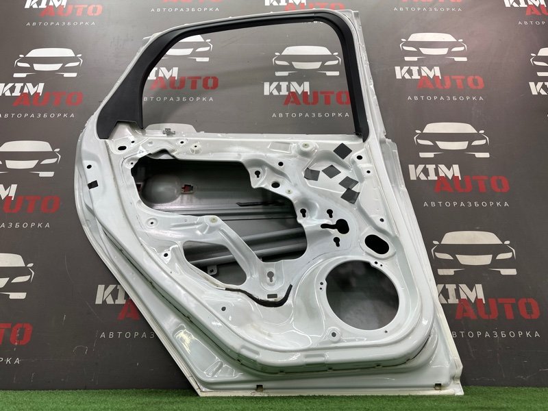 Дверь Ford Focus 3 HB 2012 CB8