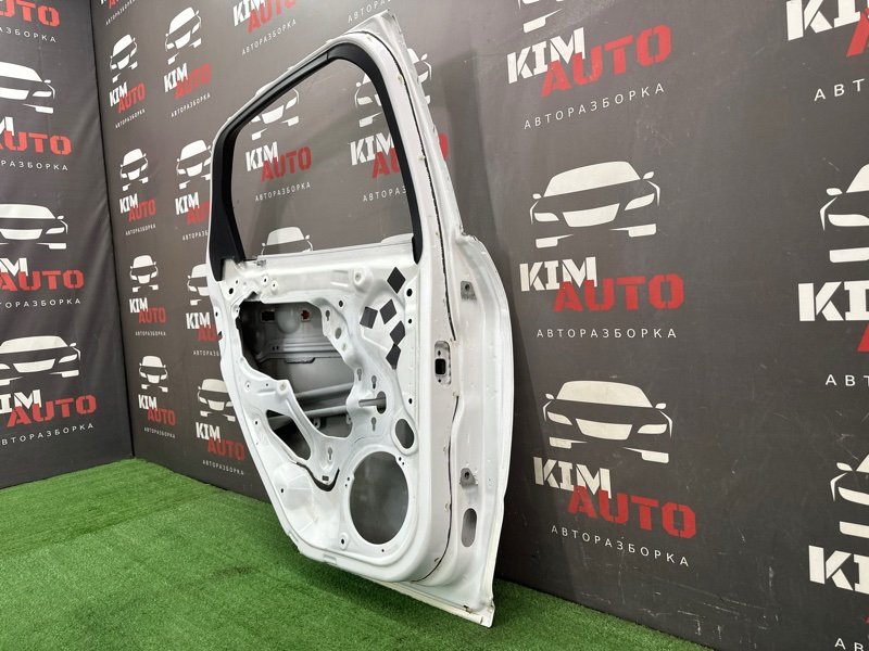 Дверь Ford Focus 3 HB 2012 CB8