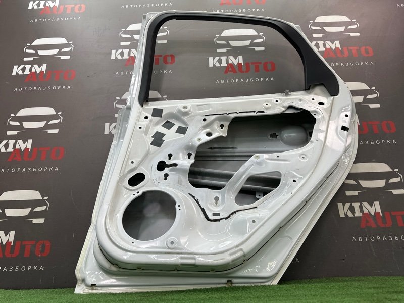 Дверь Ford Focus 3 HB 2012 CB8