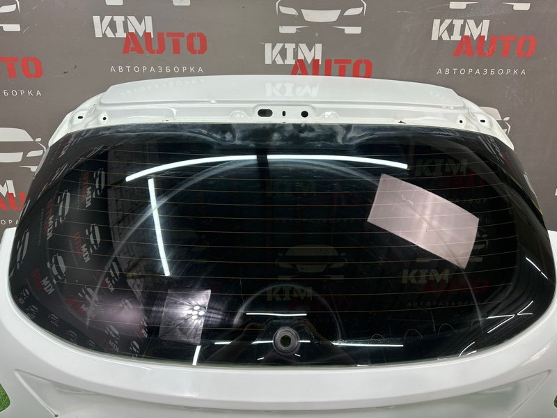 Крышка багажника Ford Focus 3 HB 2012 CB8