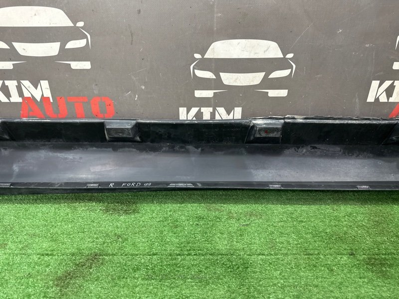 Накладка порога наружная Ford Focus 3 HB 2012 CB8