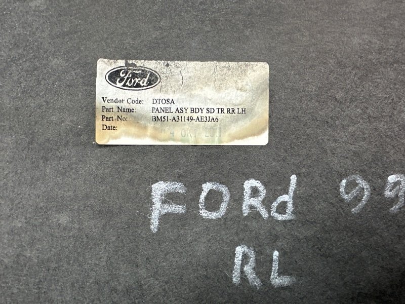 Обшивка багажника Ford Focus 3 HB 2012 CB8