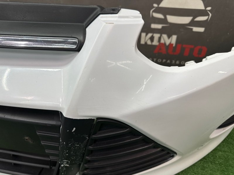 Бампер Ford Focus 3 HB 2012 CB8