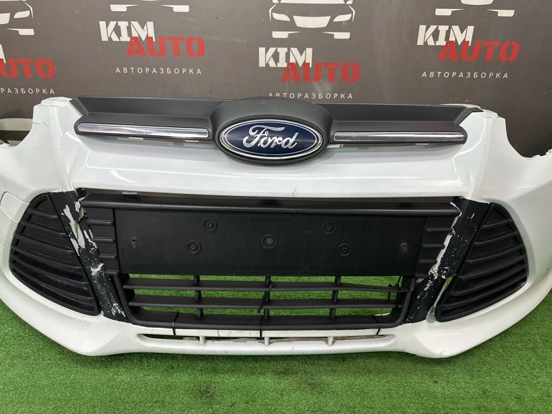 Бампер Ford Focus 3 HB 2012 CB8