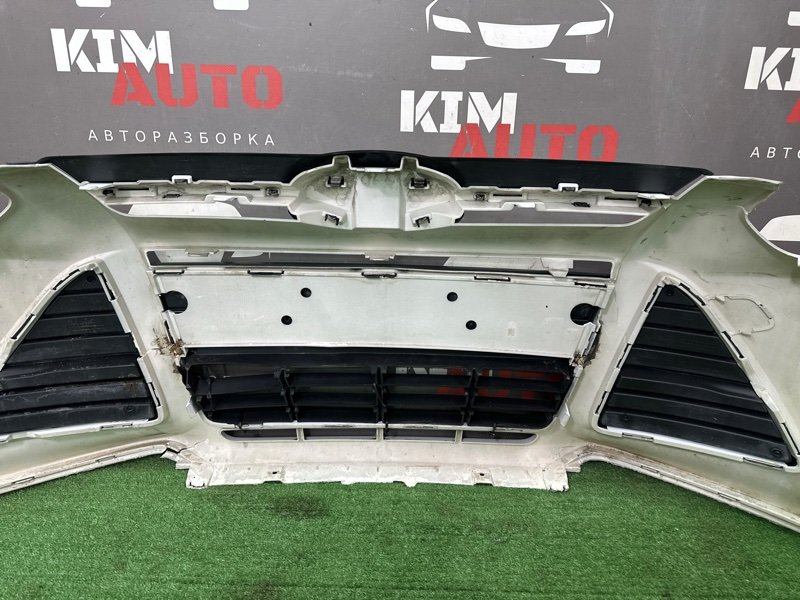 Бампер Ford Focus 3 HB 2012 CB8