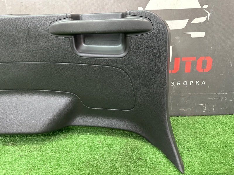 Обшивка крышки багажника Ford Focus 3 HB 2012 CB8