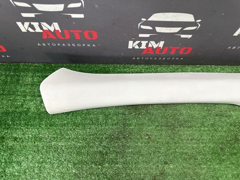 Накладка стойки лобового стекла Ford Focus 3 HB 2012 CB8