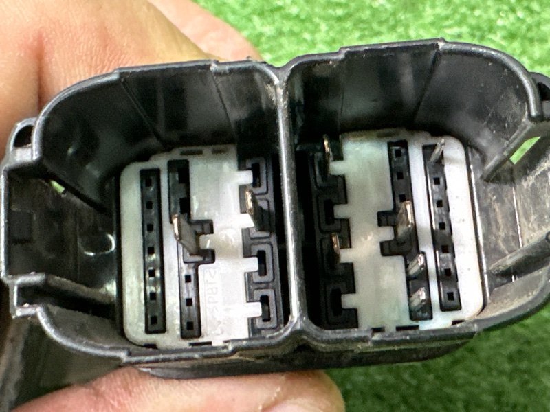 Проводка двери Ford Focus 3 HB 2012 CB8