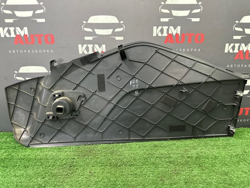 Накладка центральной консоли Ford Focus 3 HB 2012 CB8