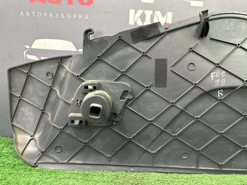 Накладка центральной консоли Ford Focus 3 HB 2012 CB8