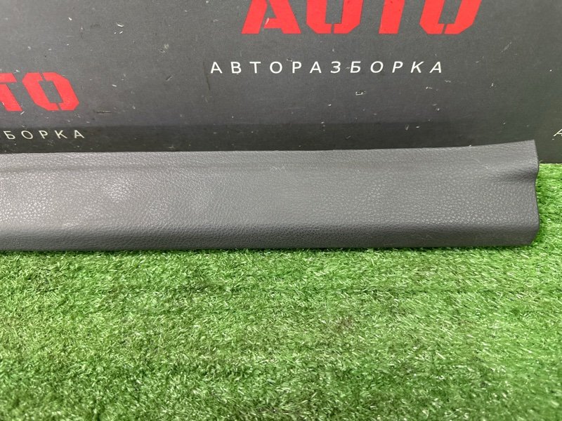 Накладка порога внутренняя Ford Focus 3 HB 2012 CB8