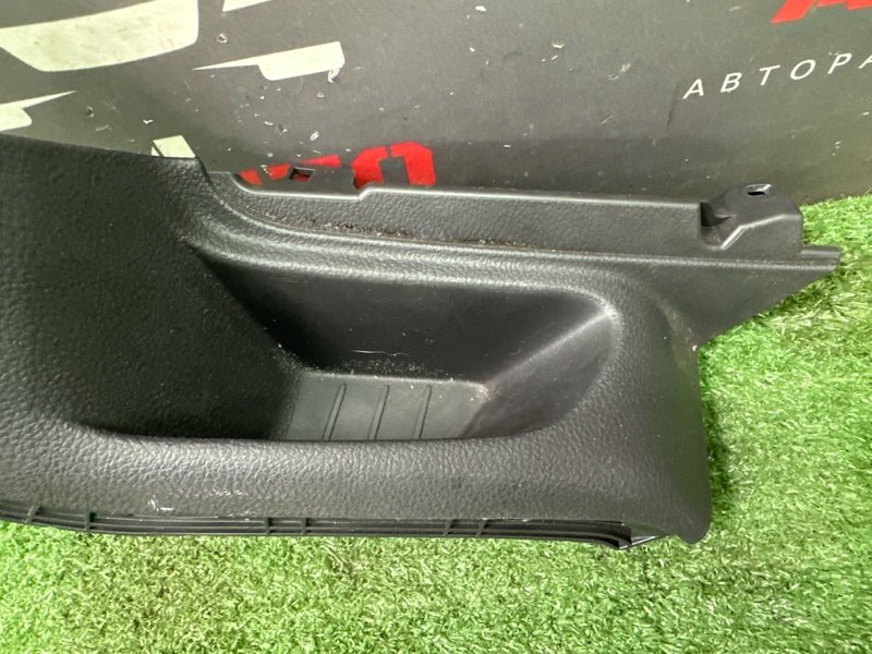 Накладка центральной консоли Ford Focus 3 HB 2012 CB8