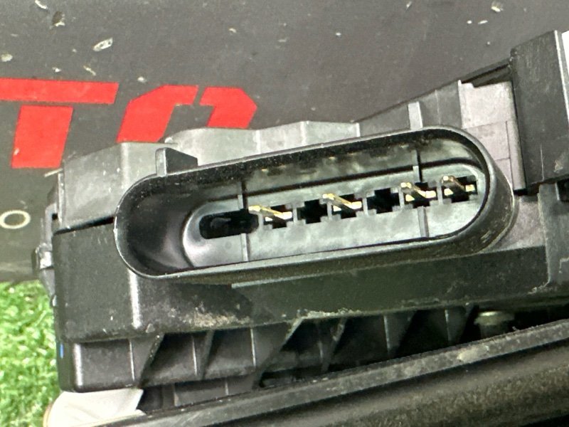 Замок двери Ford Focus 3 HB 2012 CB8