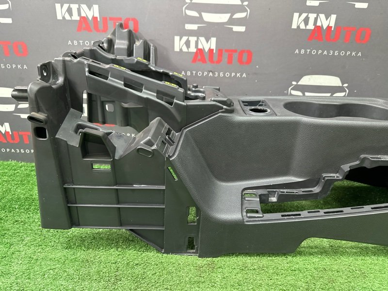 Консоль центральная Ford Focus 3 HB 2012 CB8