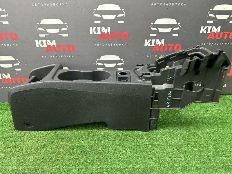 Консоль центральная Ford Focus 3 HB 2012 CB8