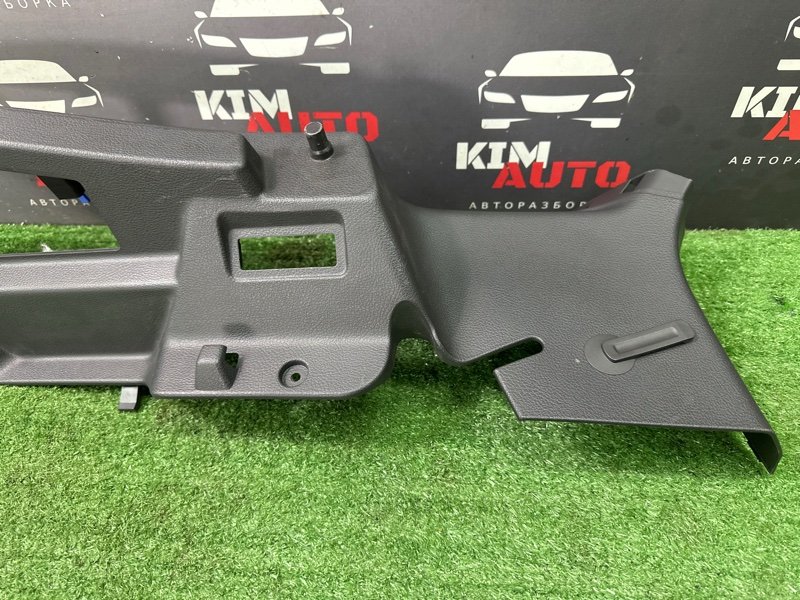Опора полки багажника Ford Focus 3 HB 2012 CB8
