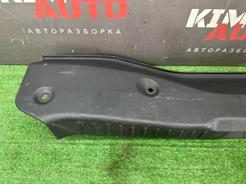 Накладка задней панели Ford Focus 3 HB 2012 CB8
