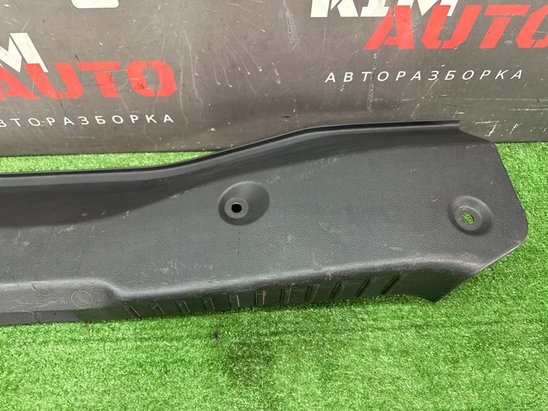 Накладка задней панели Ford Focus 3 HB 2012 CB8