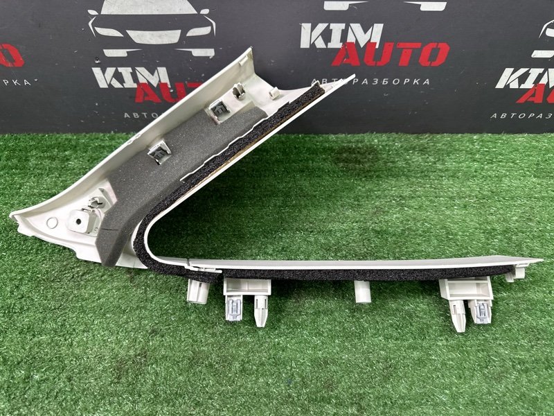 Накладка стойки кузова Ford Focus 3 HB 2012 CB8